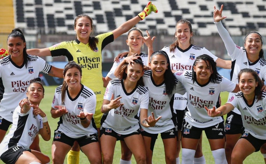 Jugadoras de Colo Colo Femenino.