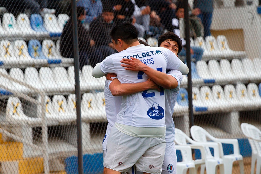 Deportes Santa Cruz comienza a reforzarse de cara al torneo de la primera división B 2023 para buscar el ascenso a primera división por primera vez en su historia.