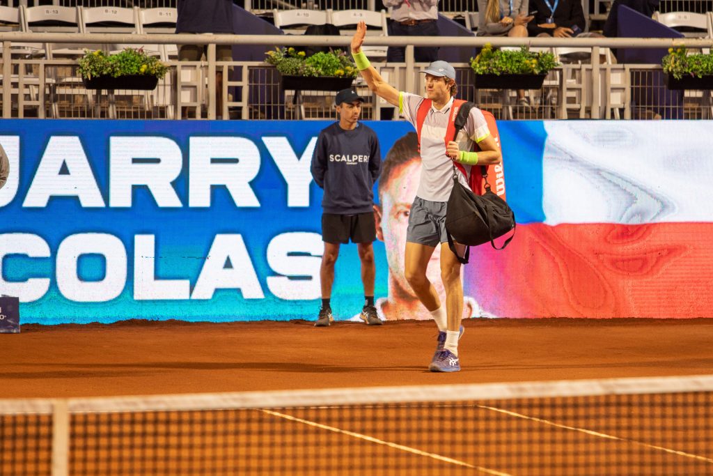 Nicolás Jarry destacó para el tenis chileno.