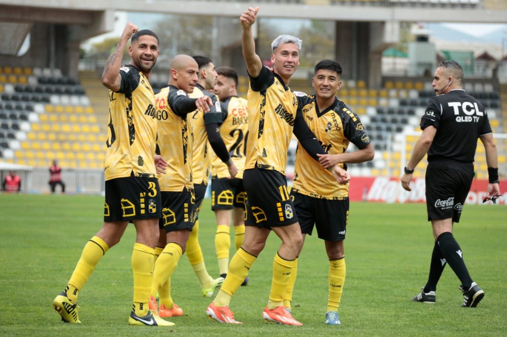 Jugadores de Coquimbo Unido celebrando por la fecha 16 del Campeonato chileno.