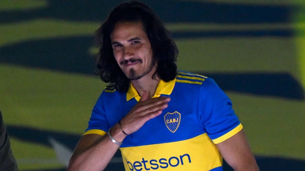 Edinson Cavani cuándo fue presentado en Boca Juniors.