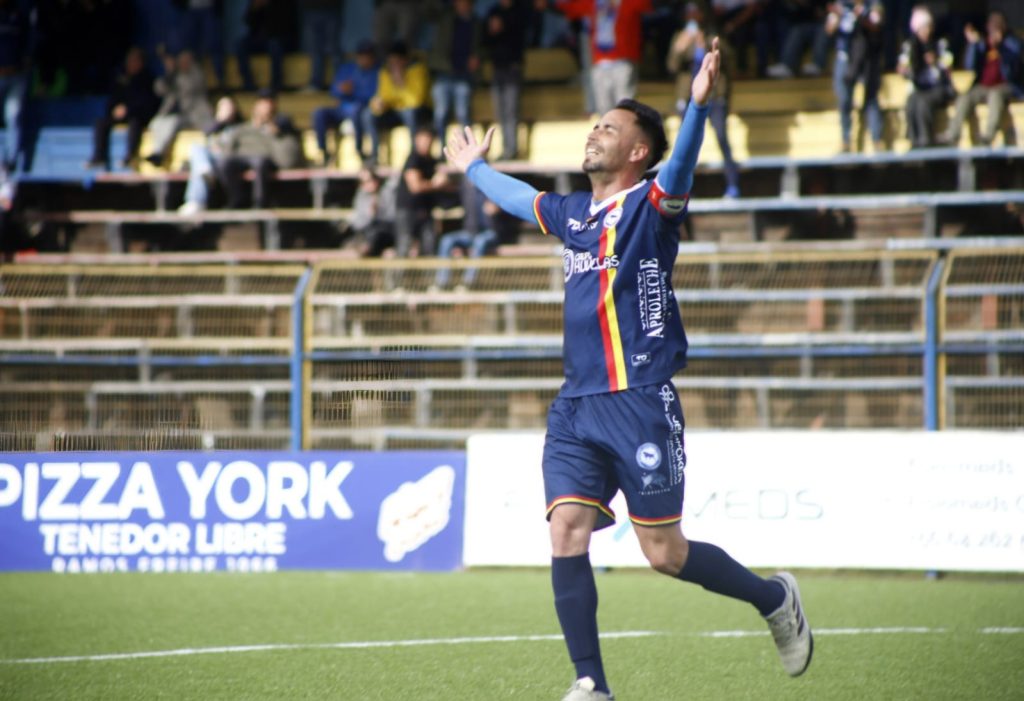 Diego Bielkiewicz fue nuevamente el máximo goleador de Provincial Osorno. (Foto: Yoselin Sánchez/Campeonatochileno.cl).