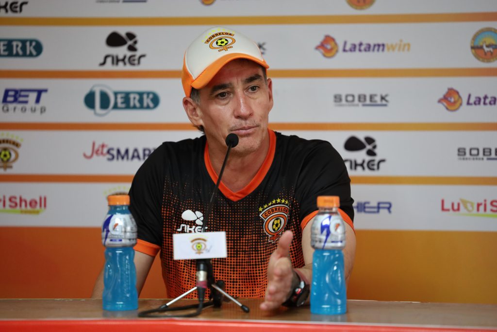 César Bravo entrenador de Cobreloa.