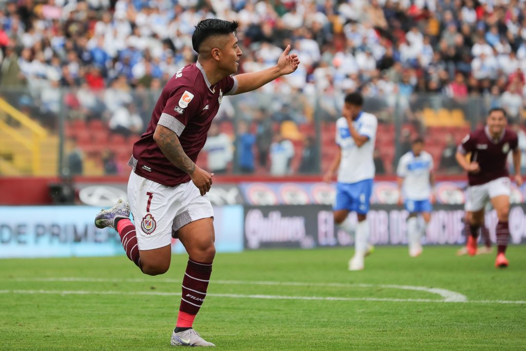 Gonzalo Jara celebrando el 1-0 para La Serena.