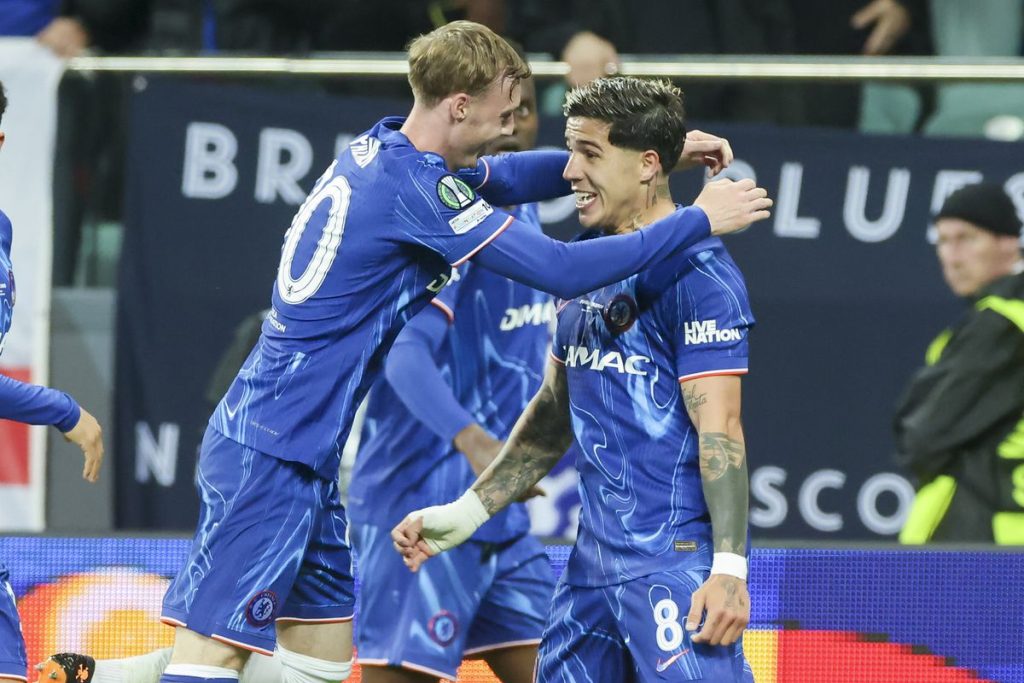 Jugadores del Chelsea celebrando un gol ante Real Betis por la final de la Conference League.